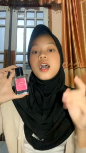 PARFUME NAGITA SLAVINA. Aroma manis fresh segar Cocok untuk Pria dan Wanita.