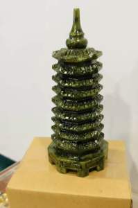 Tháp Văn Xương đá thạch anh thiên nhiên 9 tầng