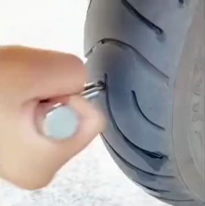 Bộ dụng cụ vá rút vá lốp không săm ô tô xe máy