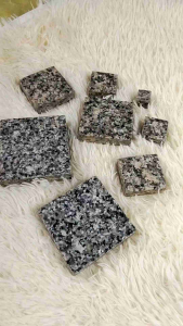 แผ่นหินแกรนิต หินแกรนิตขนาดต่างๆ สามารถใช้จัดเรียง ตกแต่ง หรือจัดสวน ได้อย่างมีเอกลักษณ์ สามารถประยุกต์ ใช้งานได้อย่างหลากหลาย