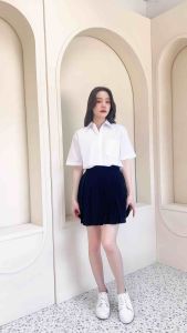 เสื้อนักศึกษาทรงบอยมีกระเป๋า สีขาวนวล เสื้อนักศึกษา ชาย เช็คขนาดก่อนสั่ง