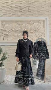 set baju couple tenun laras black sumba- baju couple kondangan - tenun couple set - kemeja&gamis kondangan - baju tenun keluarga