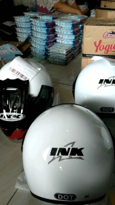 HELM MODEL INK BATMAN CLASIK 390 SNI KACA BENING