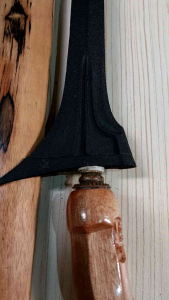 Keris Jalak Sangu Tumpeng PB IX: Senjata Tradisional & Simbol Kekuasaan