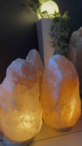 Himalayan Crystal Rock Salt Lamp-15 to 16 kg - Full lamp weight with free bulbs