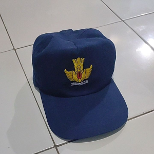 Topi SMP Warna Biru: Seragam Sekolah