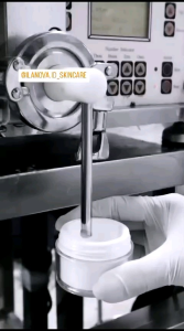 Moisturizer 8x Ceramide IN Beauty: Manfaat dan Cara Menggunakan