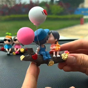 Boneka Couple Miniatur Pasangan Kiss Me Imut Aksesoris Interior Mobil Cute Pajangan Aksesoris Romantis Lucu