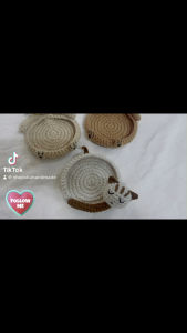 Lót ly đế lót len con mèo bằng len có sẵn