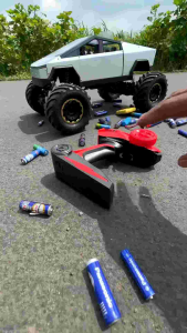 🚗⚡ RC TESLA CYBERTRUCK (1:8 SCALE) ⚡🚗