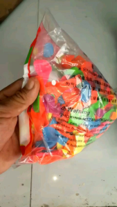 Túi 500 cái bong bóng nhí bằng cao su nhiều màu