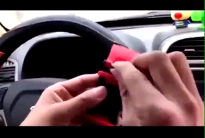 Holder HP Stir Mobil / Dudukan Penahan Ponsel Di Stir Mobil / Phone Holder Kemudi Mobil