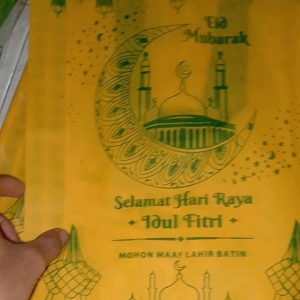 Goodie bag Lebaran EID MUBARAK Idul Fitri KUNING 30x40x8 12pcs\nGoodie bag Lebaran EID MUBARAK Idul Fitri HIJAU 30x40x8 12pcs