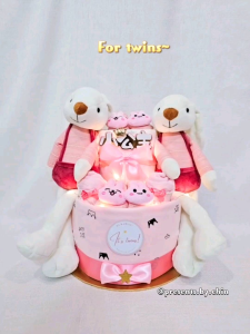 Newborn Baby Gift Baby Presents Baby Boy Baby Girl Newborn Cuddle Toys Hamper Diaper Cake 2-tier Hadiah Bayi Perumpuan Comel 宝宝礼物礼篮满月