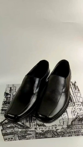 Sepatu Pantofel Kulit Guru Kantoran Kerja Pria Dewasa SP32 Hitam