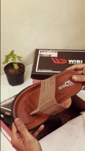 Sandal Kulit Sintetis Pria Dewasa /Sendal Jepit Flipper Terbaru Selop Slop Casual Murah 100% Real Pick Coklat Hitam S02