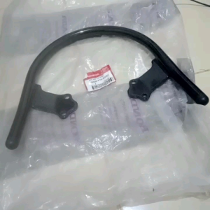 besi behel pegangan belakang jok hitam scoopy esp k16r scoopy f1 k16G original honda