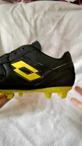 SEPATU SEPAK BOLA ANAK BAHAN KULIT OUTSOLE SUDAH JAHIT KELILING/SEPATU OLAHRAGA ANAK/SEPATU ANAK