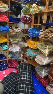 Sarung Bantal Resleting Ukuran Besar 45 x 60 cm Katun Poly Micro Motif Karakter Dan Embos