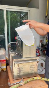 ผ้ากรองน้ำอ้อย น้ำผลไม้ แบบถุงกาแฟ กรองละเอียด ไม่เป็นตะกอนนอนก้น ด้ามละ 200 บาท