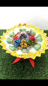 福泽莲花(9朵彩色)~花束(往生/敬佛)手工-可以定制花朵颜色~森美兰芙蓉地区 直接私信我下单请提前5天订购 custom made flower color seremban area message me for direct order,Please place your order 5 days in advance.