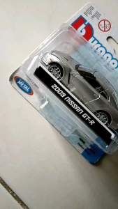 BBURAGO 2009 NISSAN GT-R R35 Metalic Silver Toys Diecast 1:64 Scale