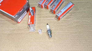 Sparkplug Mio125i M3 Gear Gravis and some 125 . Denso Spark Plug (94700-00829) Yamaha Genuine Parts & Accessories . PT. Denso Indonesia Parts (U24ESR-N) for Automatic Motorcycle Scooter