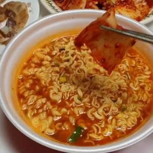 Kimchi/Kimci Sawi Fresh 250 gram (HALAL)