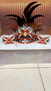 MAHKOTA/TOPI dayak bulu taring