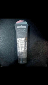 โฟมหน้าหอม คลาริสต้า ซูริ ชาร์โคล #ปริมาณ160g.