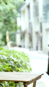 Speaker Bluetooth Portable Karaoke Robot RB700 10W RGB Light Original Bergaransi