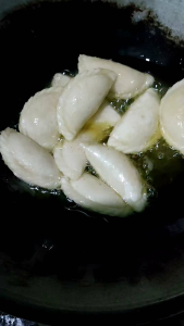 Cemilan Cireng Isi Homemade Gurih Bersertifikat Halal