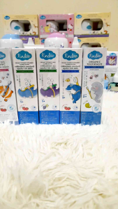 KINDEE ยาสีฟันเด็กคินดี้ ยาสีฟันเด็กกลืนได้ ยาสีฟันกินได้ ยาสีฟันเด็กเล็ก ยาสีฟันออแกนิค ยาสีฟันเด็ก ไม่เผ็ด ไม่มีฟอง