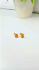 Anting Tusuk Permata Love Titanium Cantik