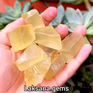 Bongkahan Permata Citrin Lemon: Hiasan Permata untuk Display & Gosok