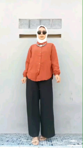 Kemeja Lengan Panjang Wanita: Pilihan Kemeja Kantor & Oversize