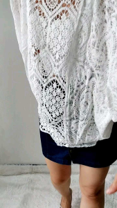 2530 Ivelisse Loose Crochet Top Oversized Blouse Baju Renda Bunga