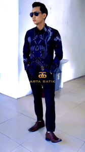 Mandu Navy Baju Batik Pria Lengan Panjang Slimfit Katun Premium Kantor Kondangan Terbaru Arta Solo