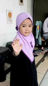 Hijab Bergo Kaos Kriwil Free Bordir Nama