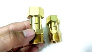 Bộ khớp chống xoắn dây rửa xe ren 22mm full đồng .