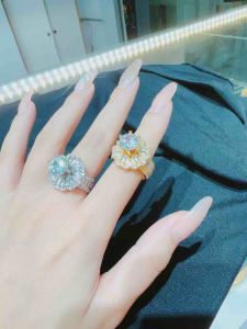 Nhẫn hoa baguet nhân tạo 5 cánh gắn đá siêu sáng Kami trang sức sỉ NH5C