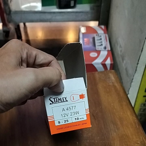 หลอด ไฟท้าย 1 จุด 93 สแตนเล่ Stanley 10หลอด 1กล่อง