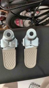 Gác chân xe đạp gác để chân sau xe đạp