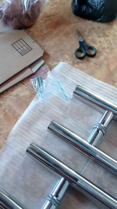 Handle Pintu Kaca & Kayu Dengan Baut Tembus Bulat 1¼