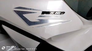 GARNIS AKRILIK MOTOR PCX 160 PELINDUNG BODY DEPAN A