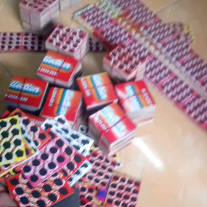 MAINAN GOSOKAN ISI 100 PCS TITIK 15 MOTIF CAMPUR GOSIK GOSOK BOOM TENGKORAK