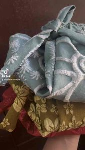 Kylie Floral Embosser Short With Pockets