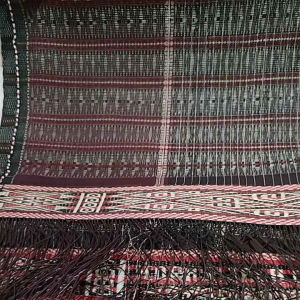 Ulos ragi hotang tenun tangan pakaian adat pria batak toba