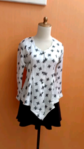 atasan wanita silk putih motif hitam M cewek lengan panjang kerja kuliah MEWAH