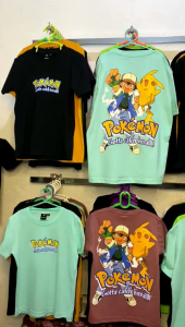 T-shirt kaos distro anak gambar anime pokemon depan belakang dengan bahan 100% full cotton combed jahitan full katun